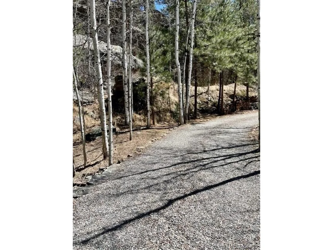 Photo of 694 Crow Valley Rd