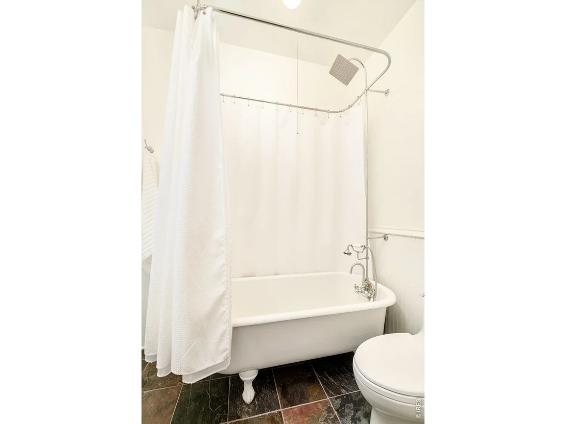Photo of 541 Maxwell Ave
