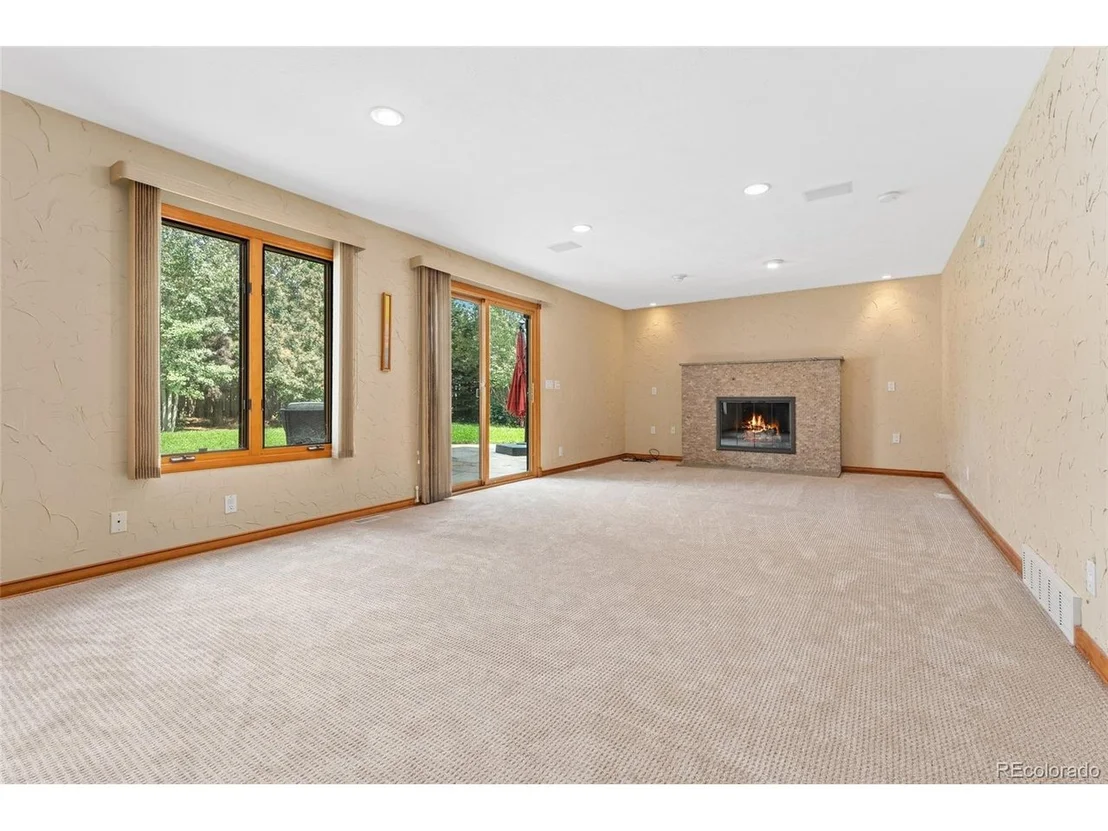 Photo of 7302 Island Cir