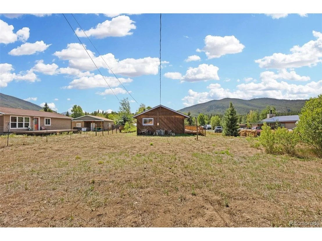 Photo of 143 Meadow Dr