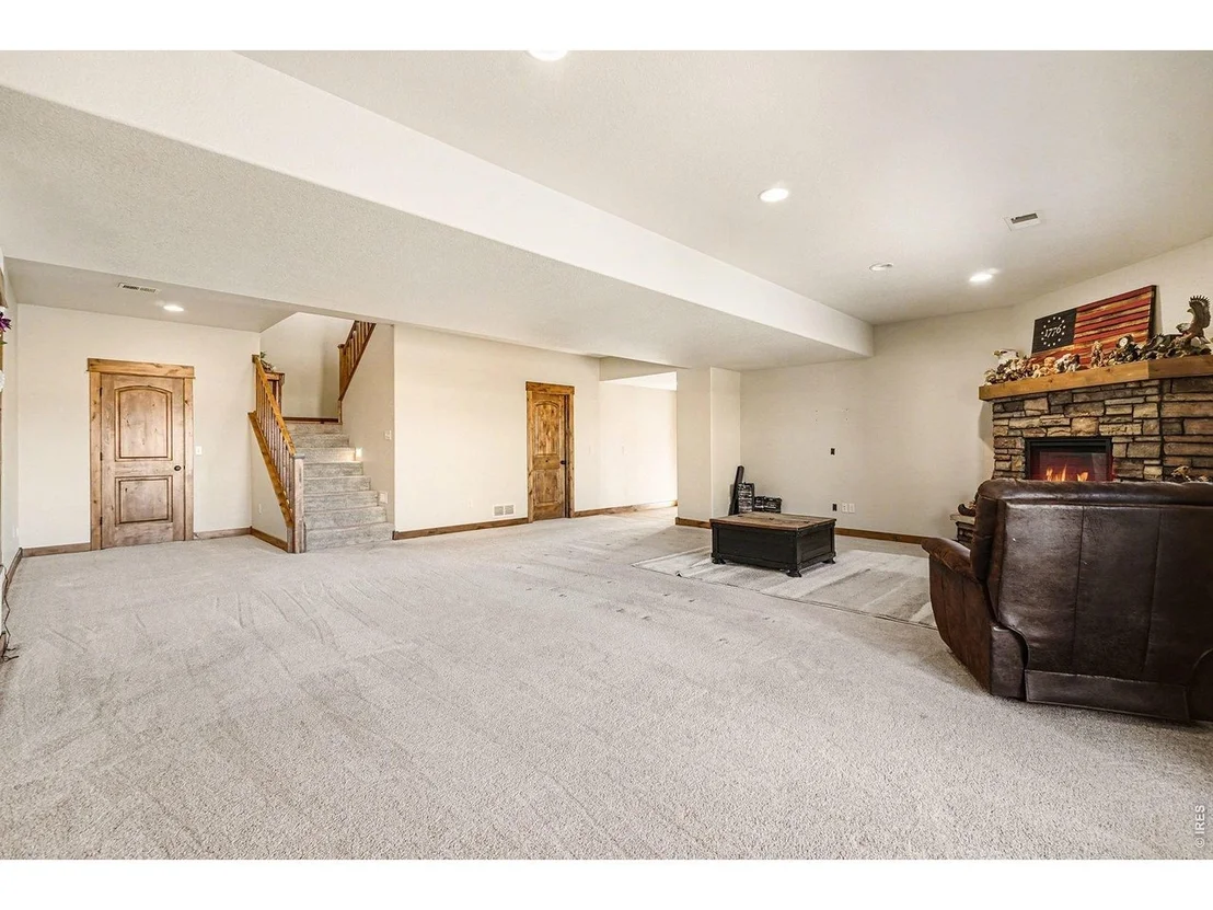 Photo of 39111 Hilltop Cir