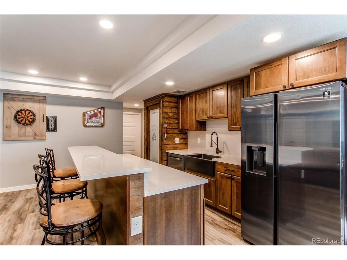 Photo of 2 Equinox Cir