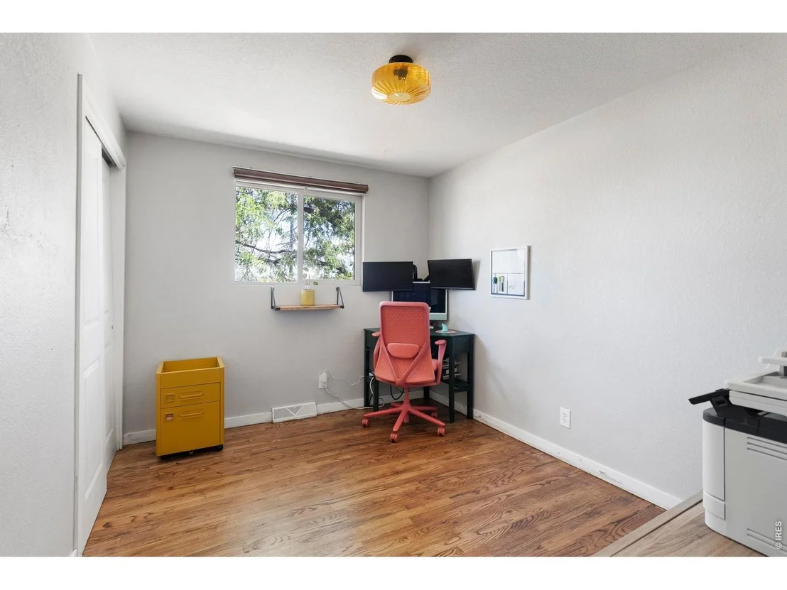 Photo of 8441 Devonshire Blvd