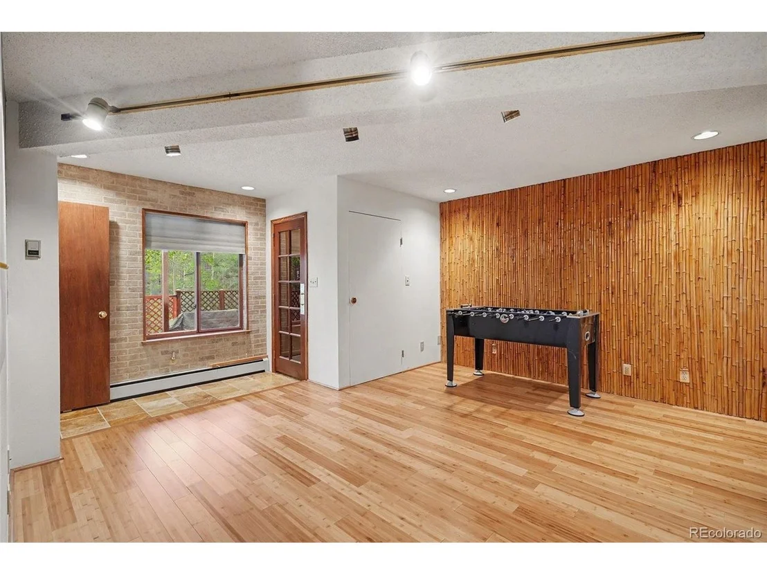 Photo of 10605 Crystal Dr