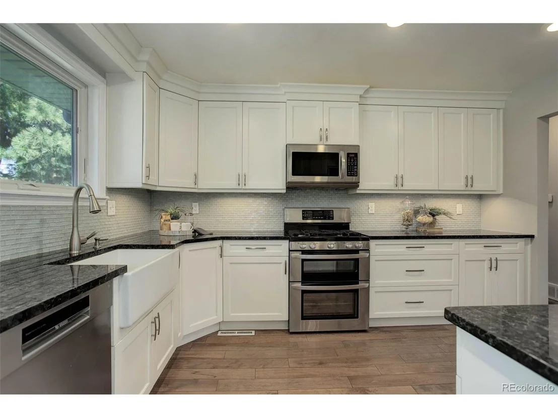 Photo of 8878 E Easter Ave