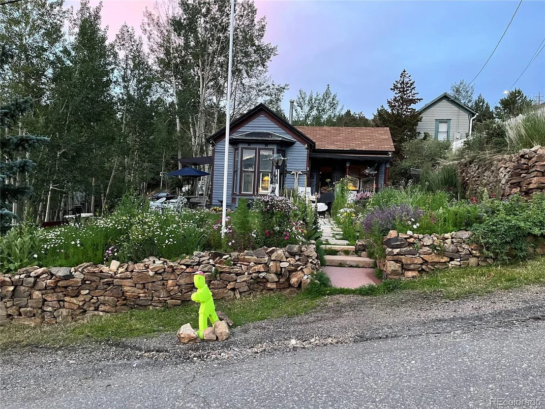 Photo of 340 Spring St