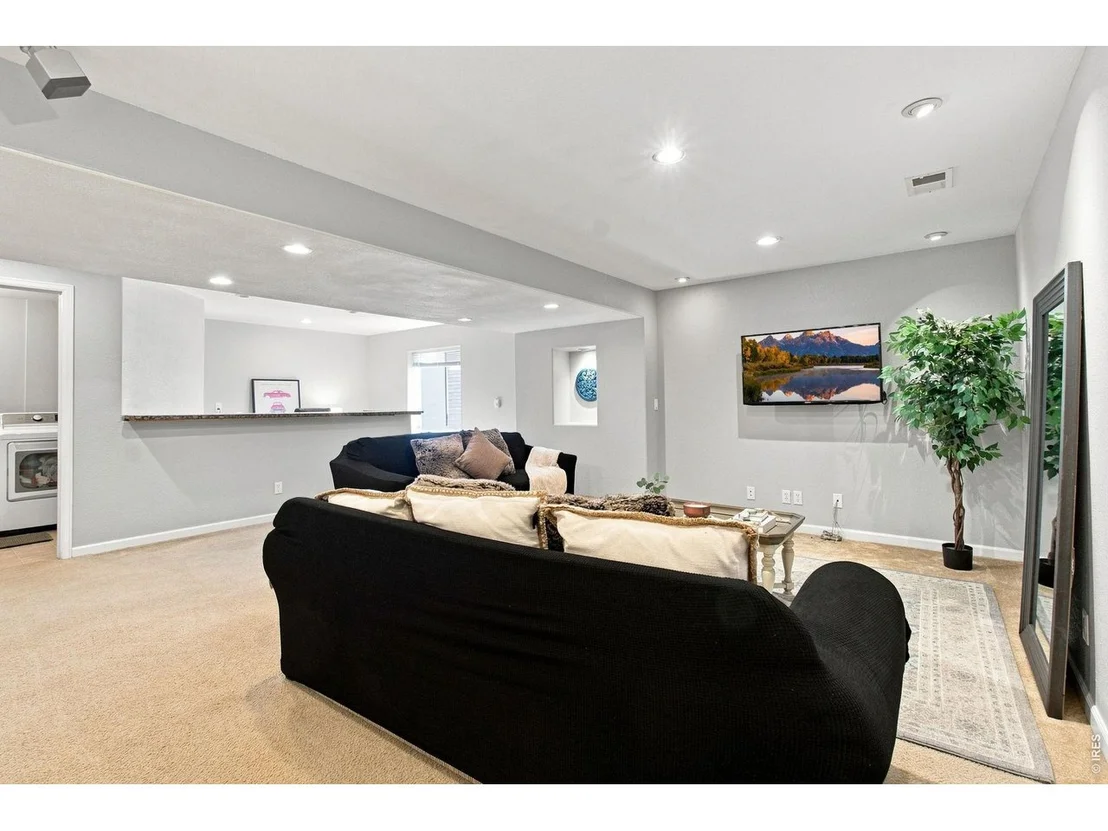 Photo of 32 Sandstone Dr