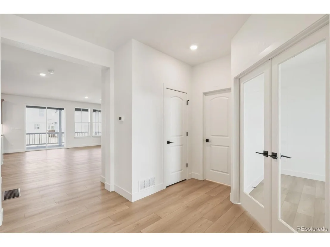 Photo of 1597 Bloom St