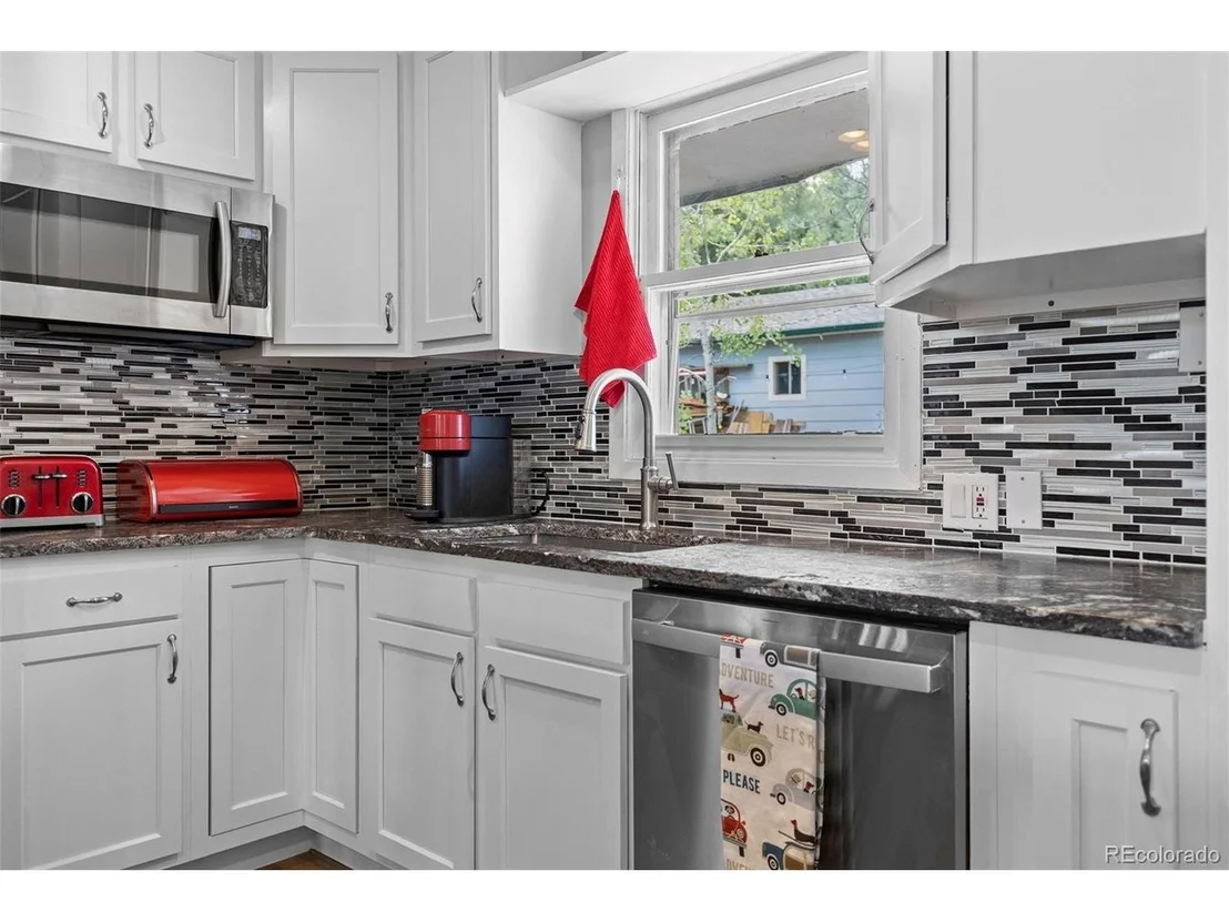 Photo of 41 Yew Ln