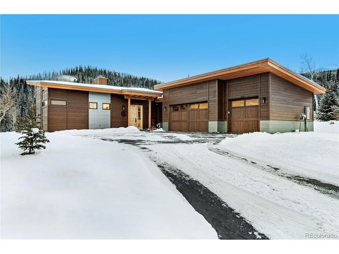 Photo of 195 Vendette Rd