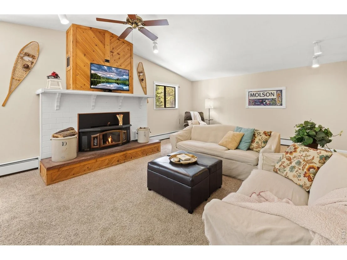 Photo of 218 Brook Dr