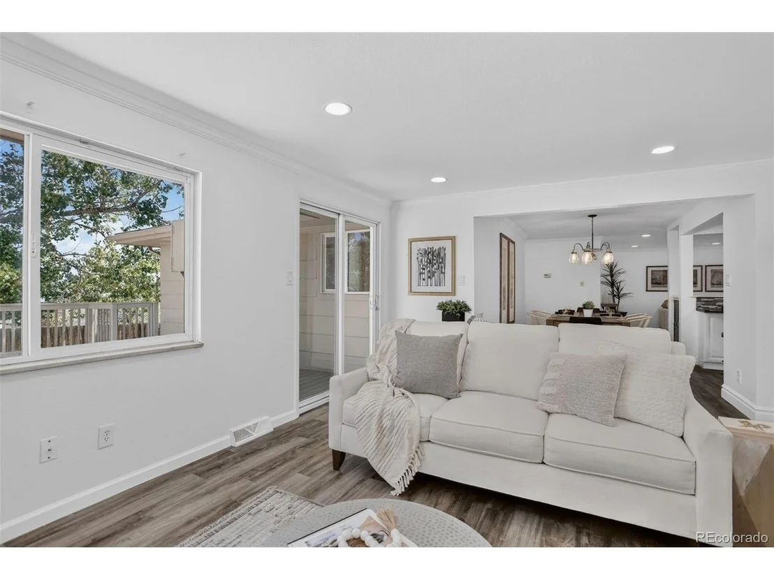 Photo of 13789 Omega Cir