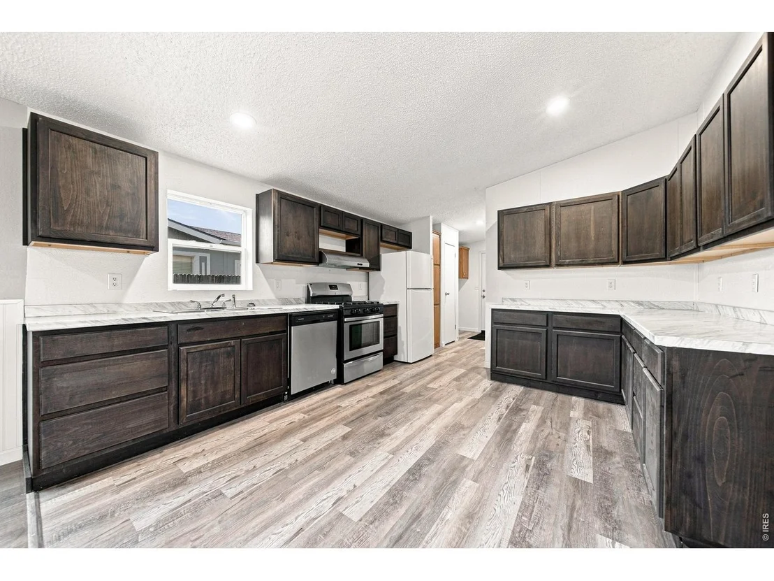 Photo of 332 Circle Dr
