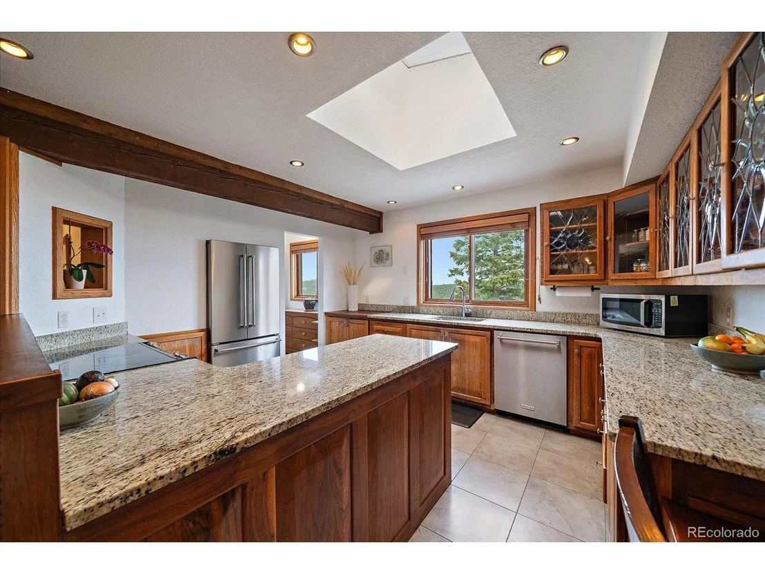 Photo of 6516 Vesuvius Rd
