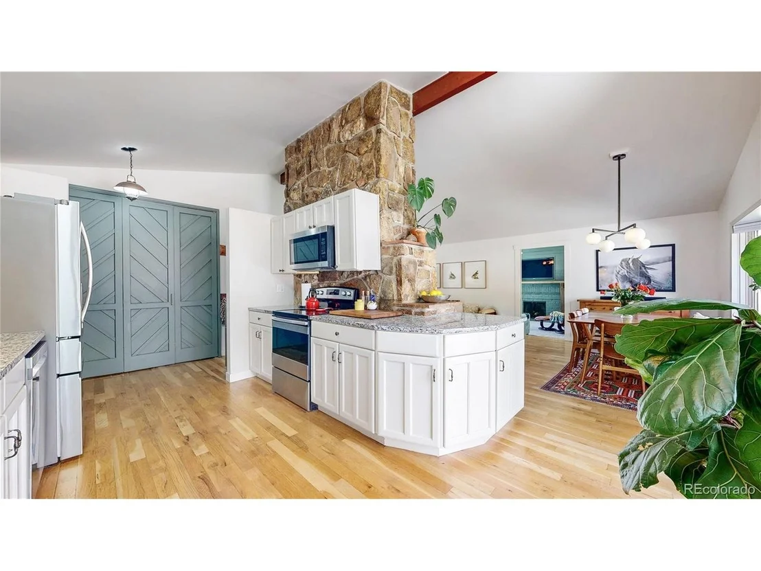 Photo of 27976 Lupine Dr