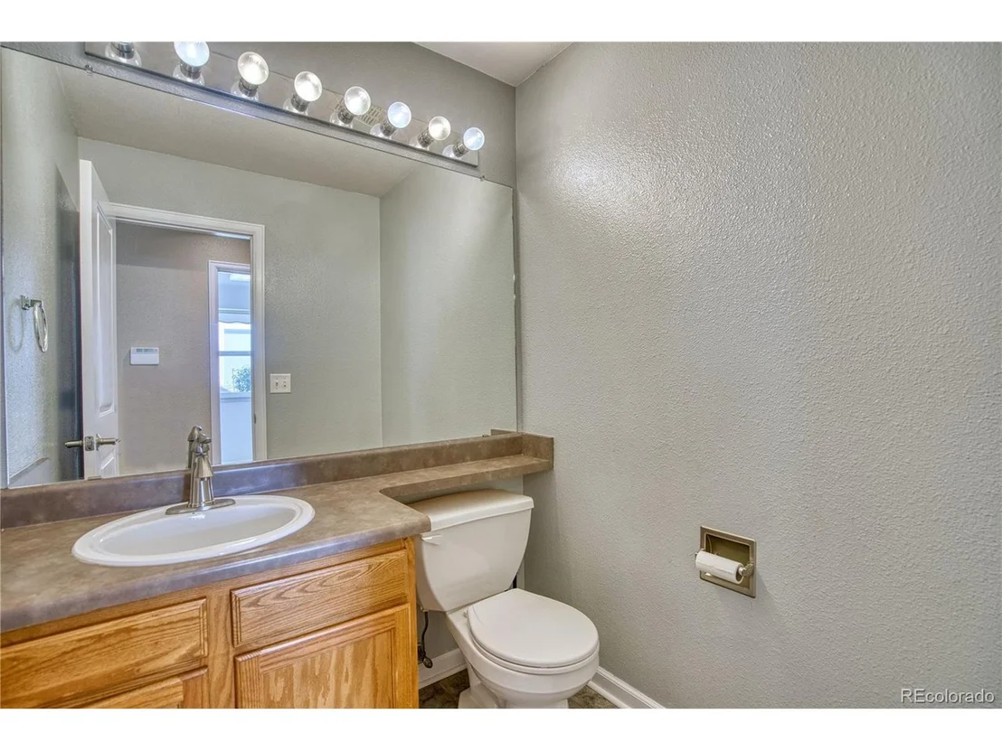 Photo of 1418 Red Mountain Dr