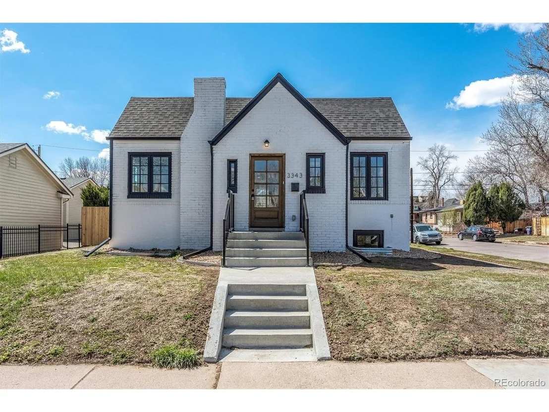 Photo of 3343 Lowell Blvd