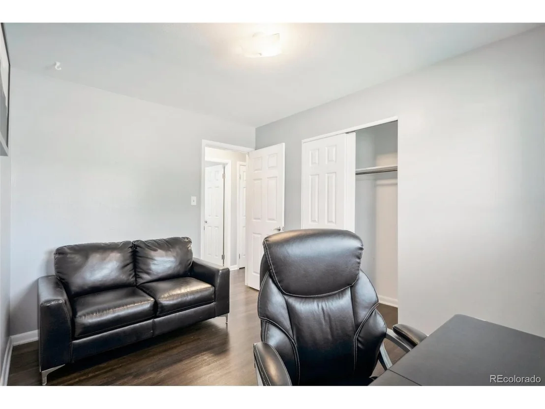 Photo of 6000 Wolff St