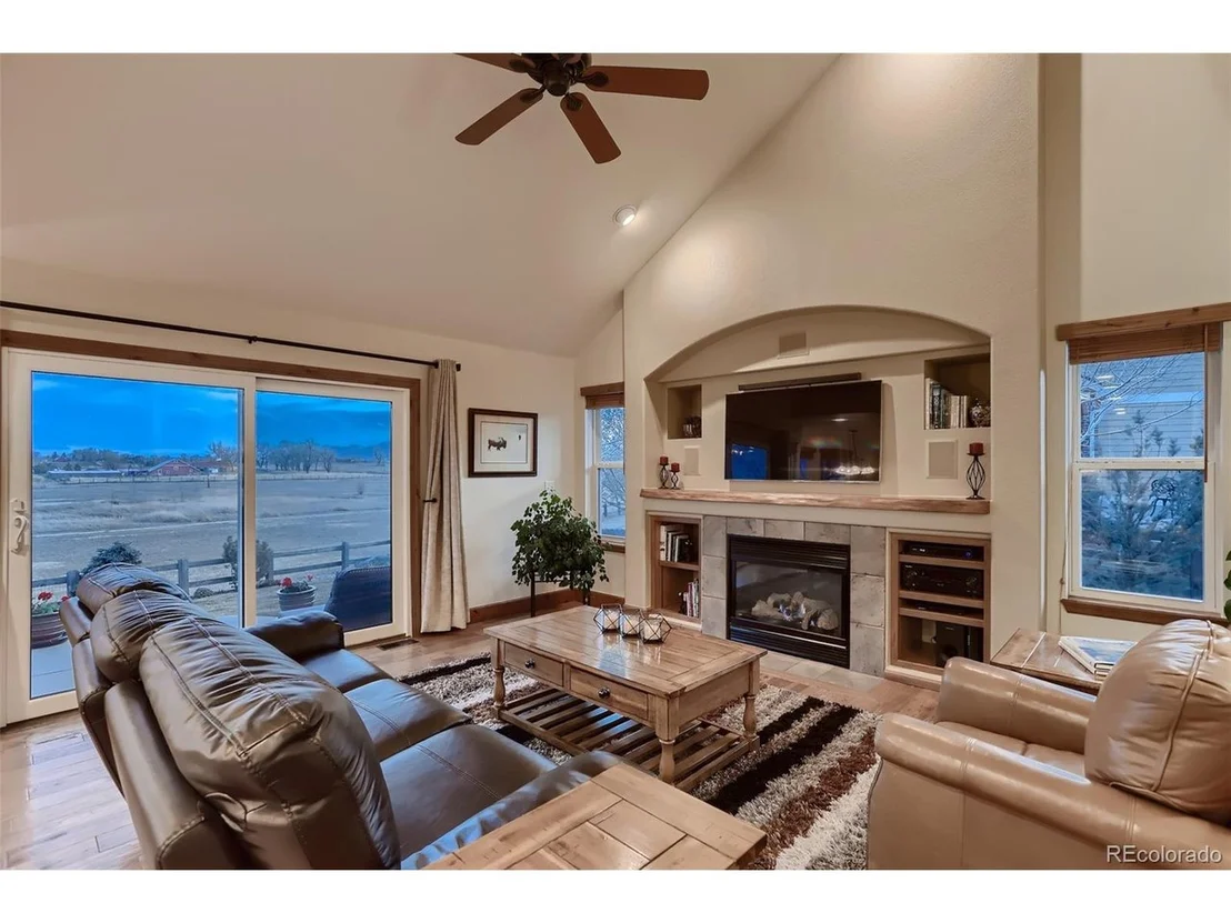Photo of 5827 Blue Mountain Cir