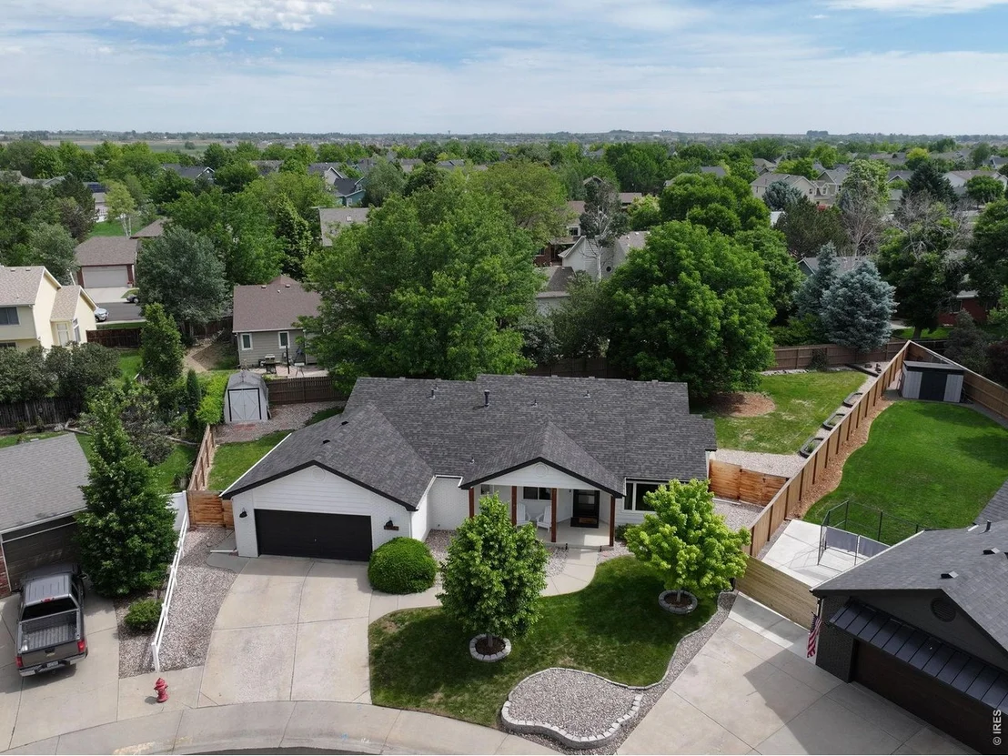 Photo of 245 Plum Ct
