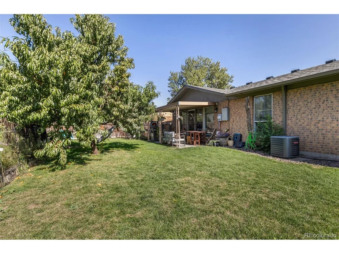 Photo of 5265 Scranton Ct