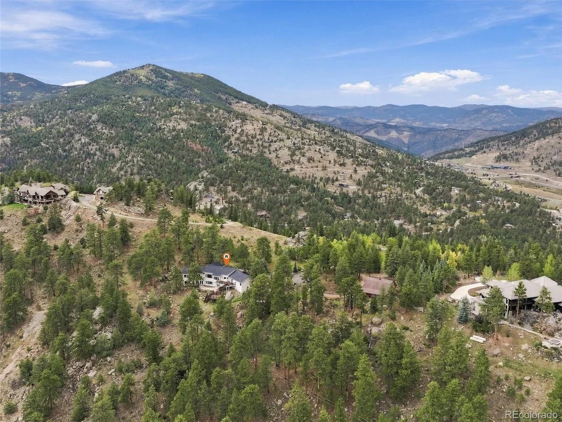 Photo of 35000 Fox Ridge Rd