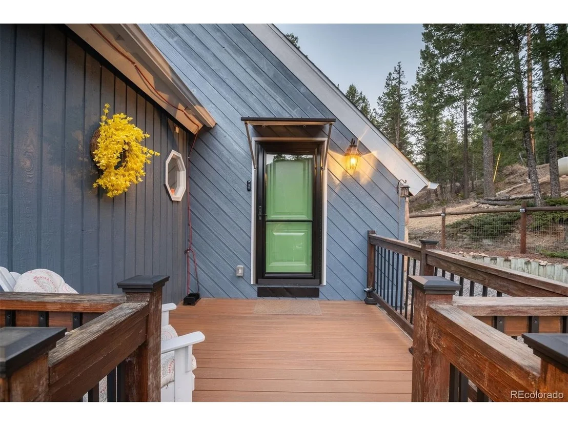 Photo of 212 Juniper Ln