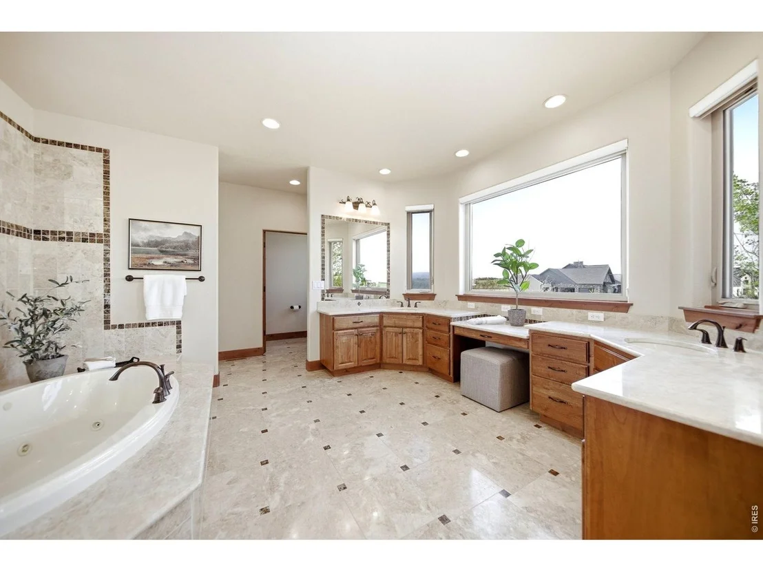 Photo of 2153 Mountain River Rd