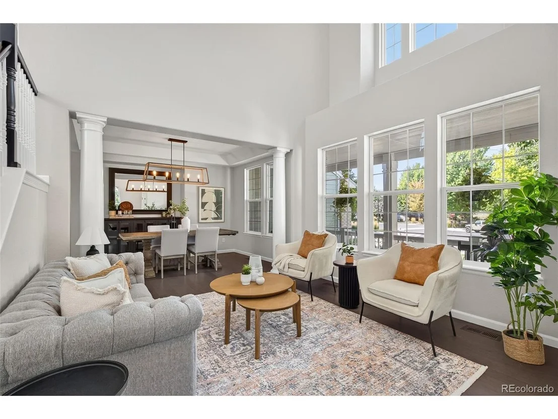 Photo of 6114 Devinney Ct