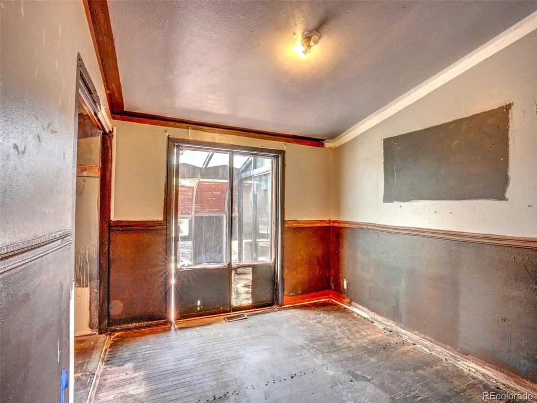 Photo of 7789 Greenleaf Ln