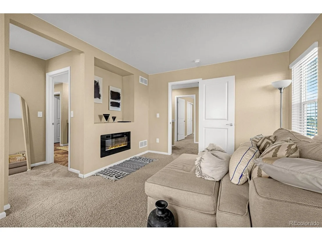 Photo of 91 S Quantock St
