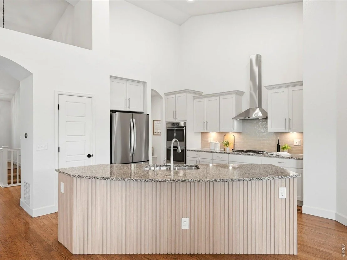 Photo of 950 Sumner Way