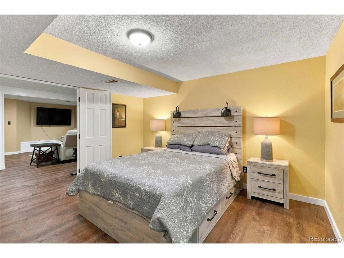 Photo of 24 Mesa Oak