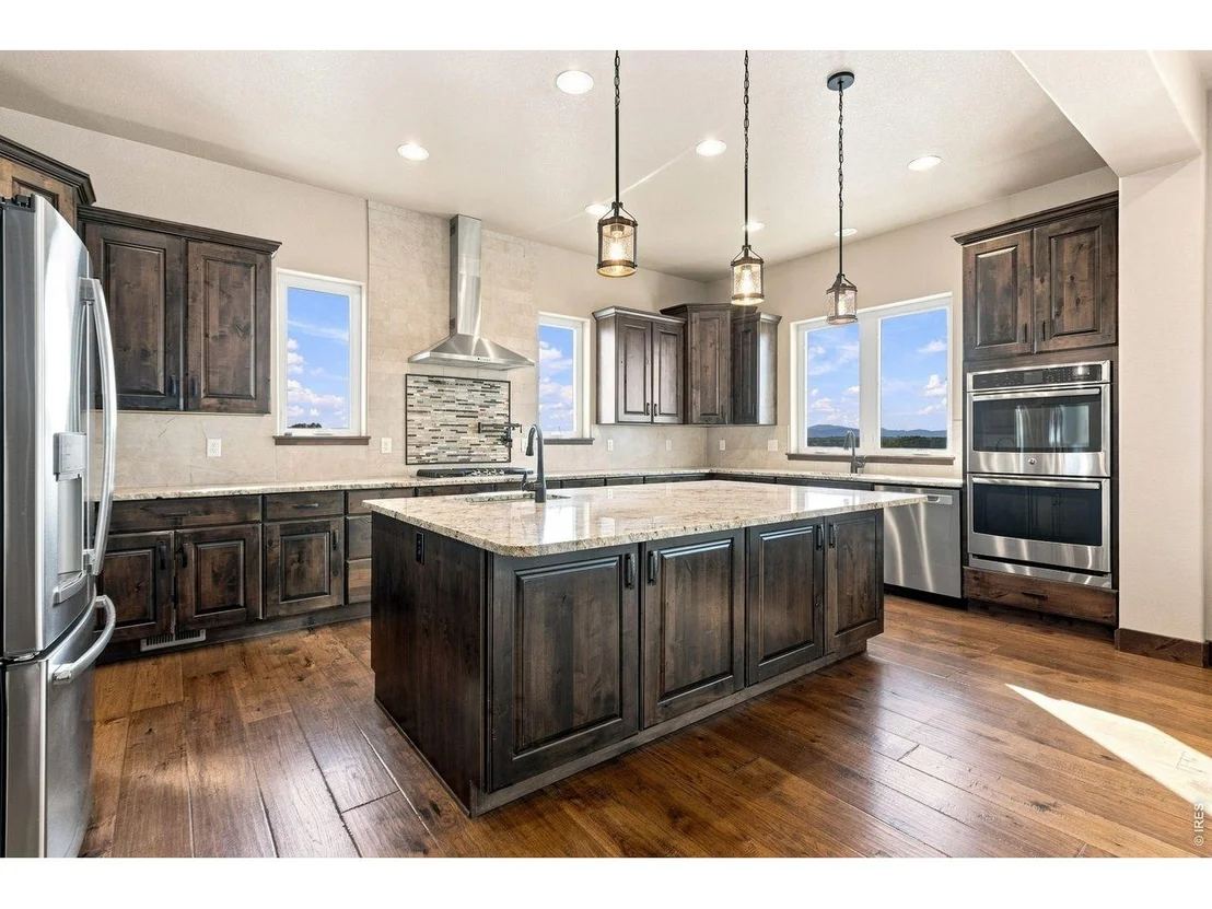 Photo of 39917 Hilltop Cir