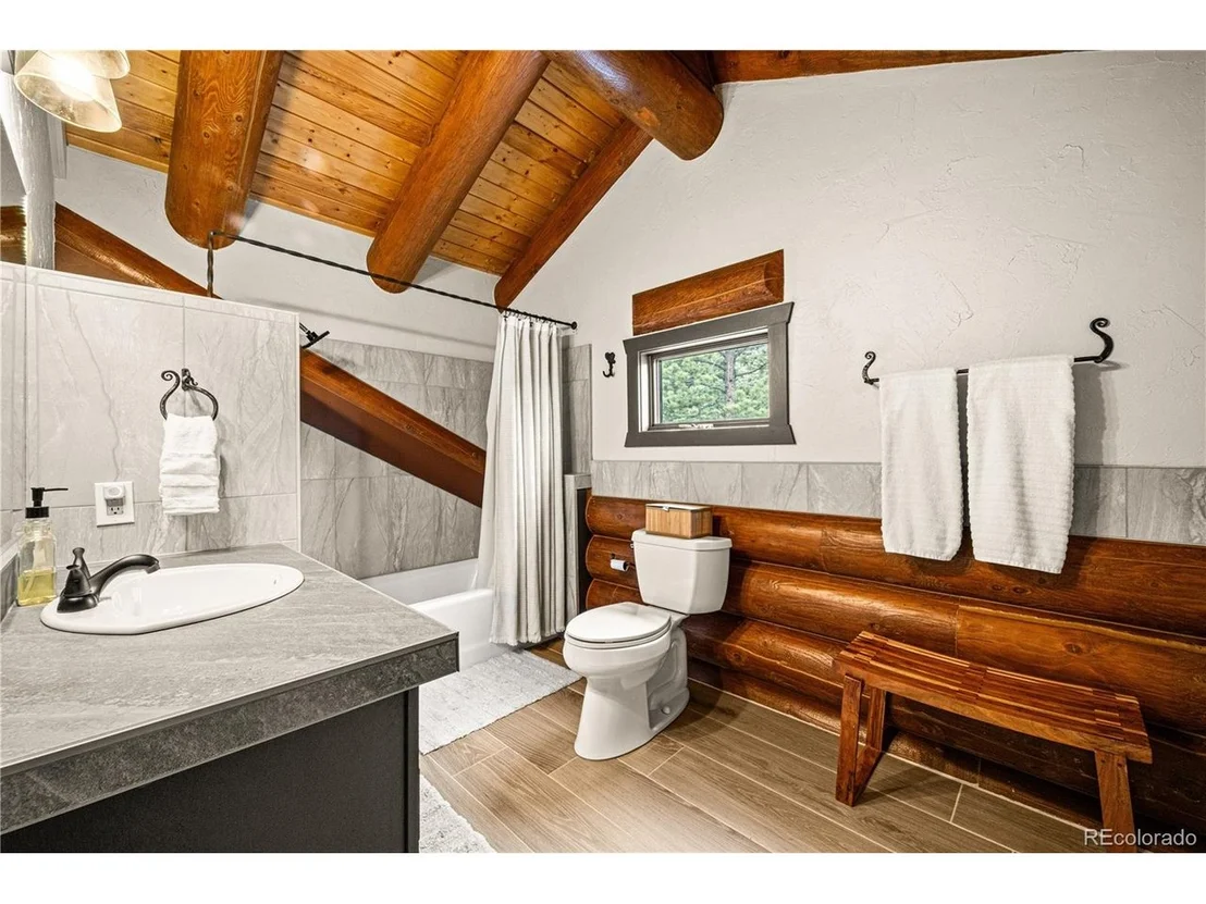 Photo of 1614 Chalice Dr