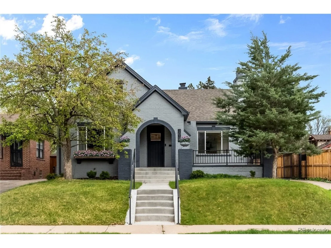 Photo of 2028 Elm St