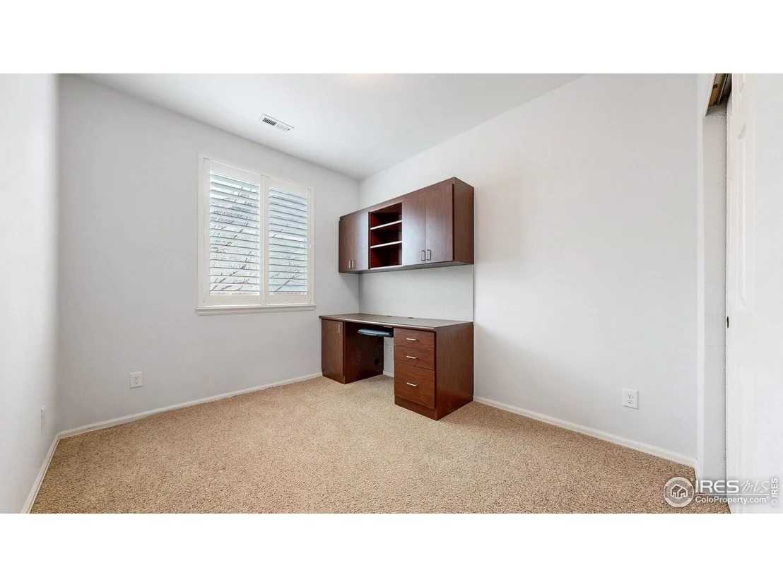 Photo of 5768 Quarry St