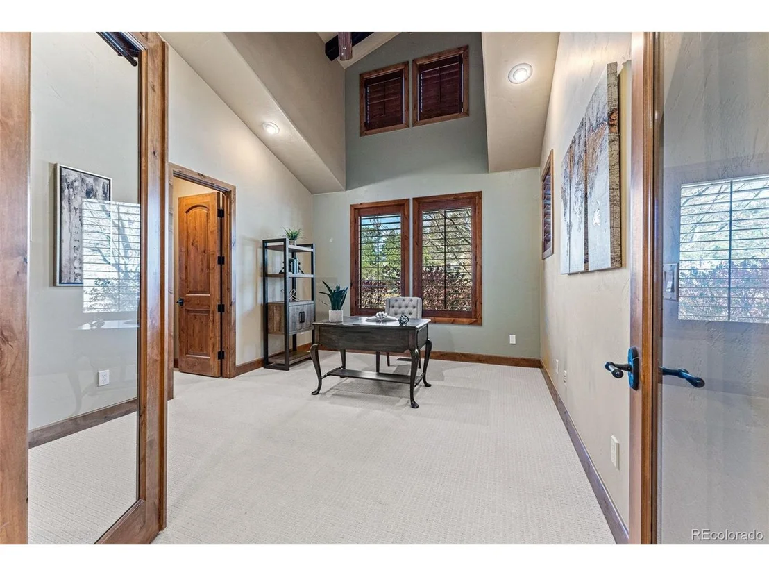 Photo of 2392 Saddleback Dr