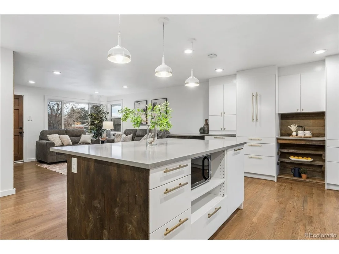 Photo of 215 Beryl Way