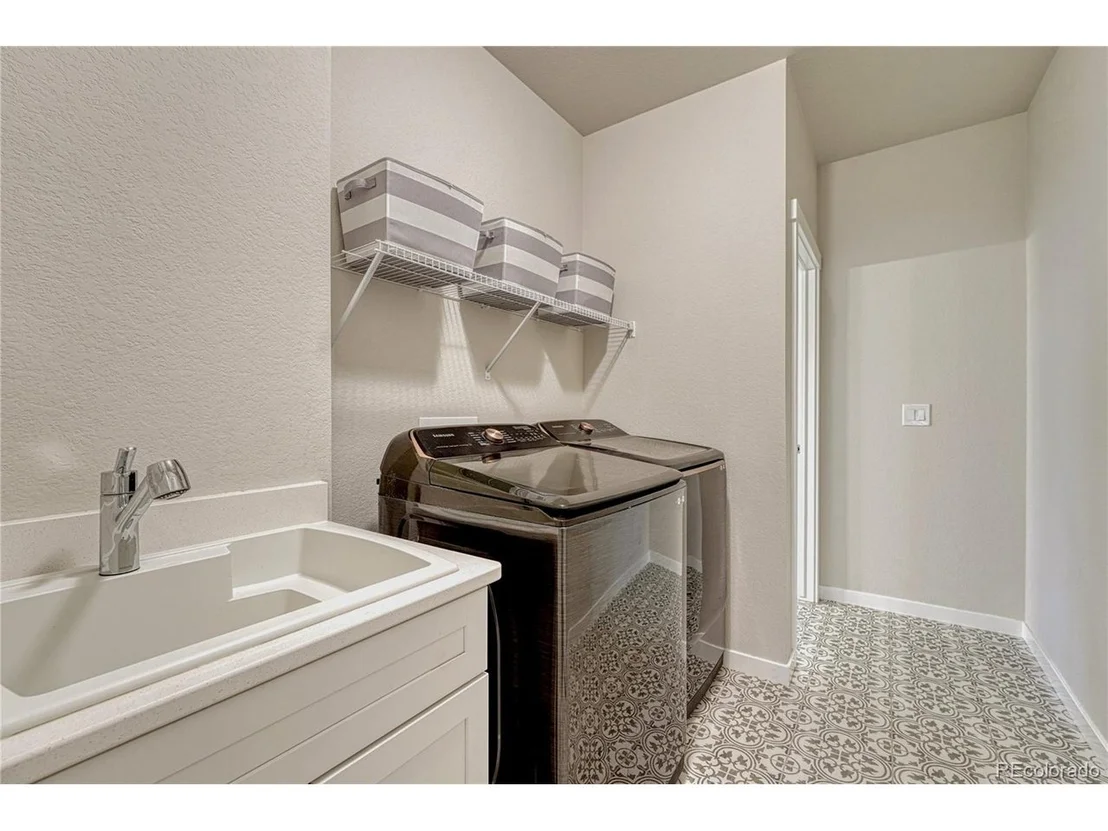 Photo of 4445 Mesa Top Dr