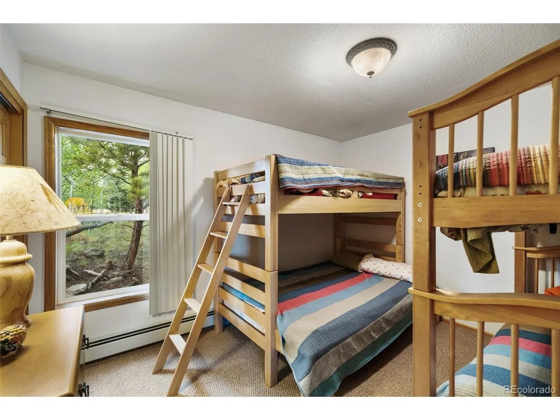 Photo of 274 Folsom Dr
