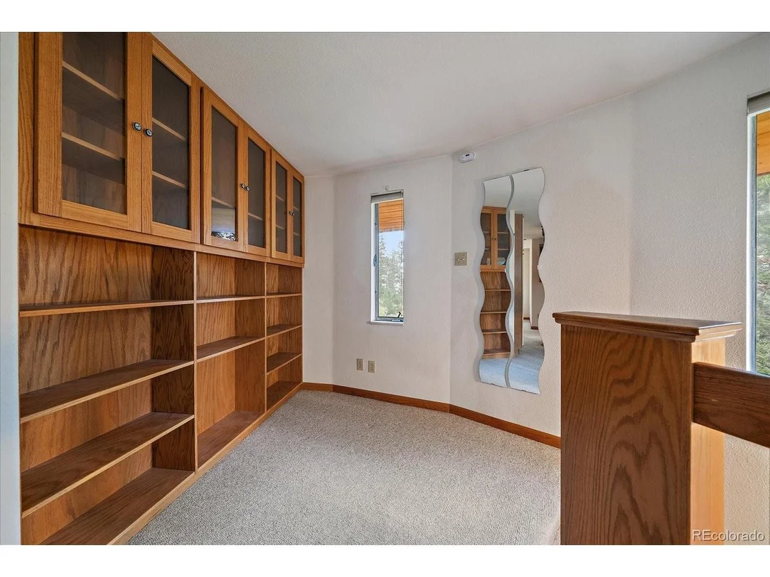 Photo of 475 Circle Dr