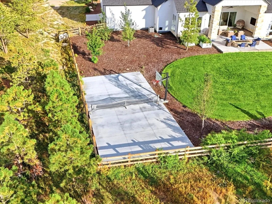 Photo of 1675 Arrowpoint Ct