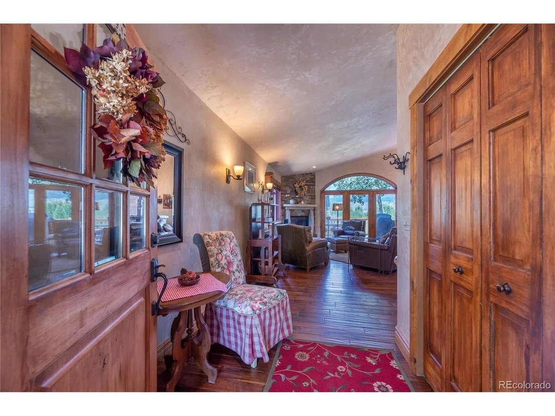 Photo of 432 Bighorn Cir