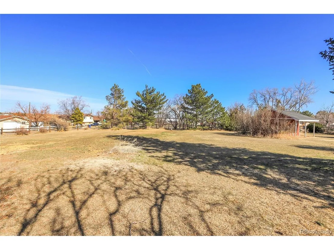 Photo of 7420 Quaker St