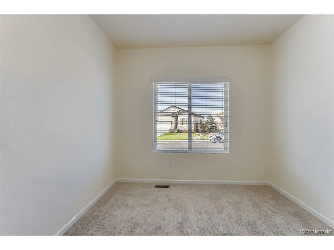 Photo of 556 Sandi Ln