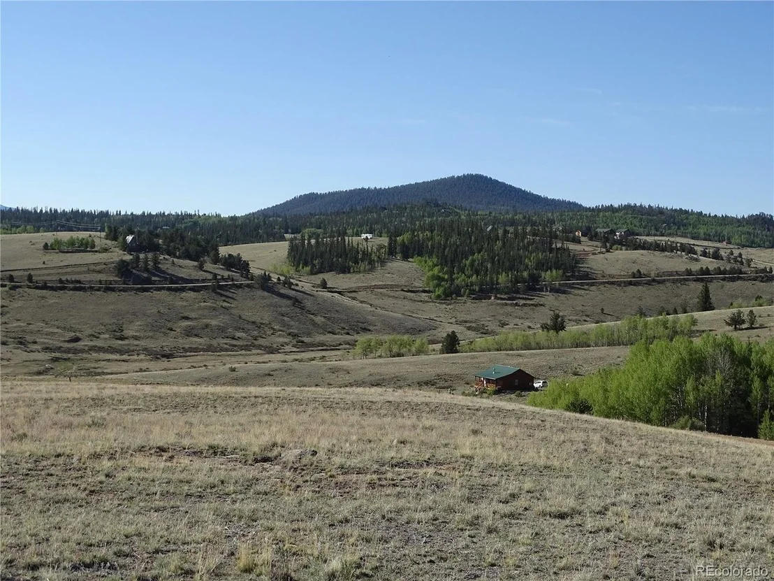 Photo of 415 Arland Rd