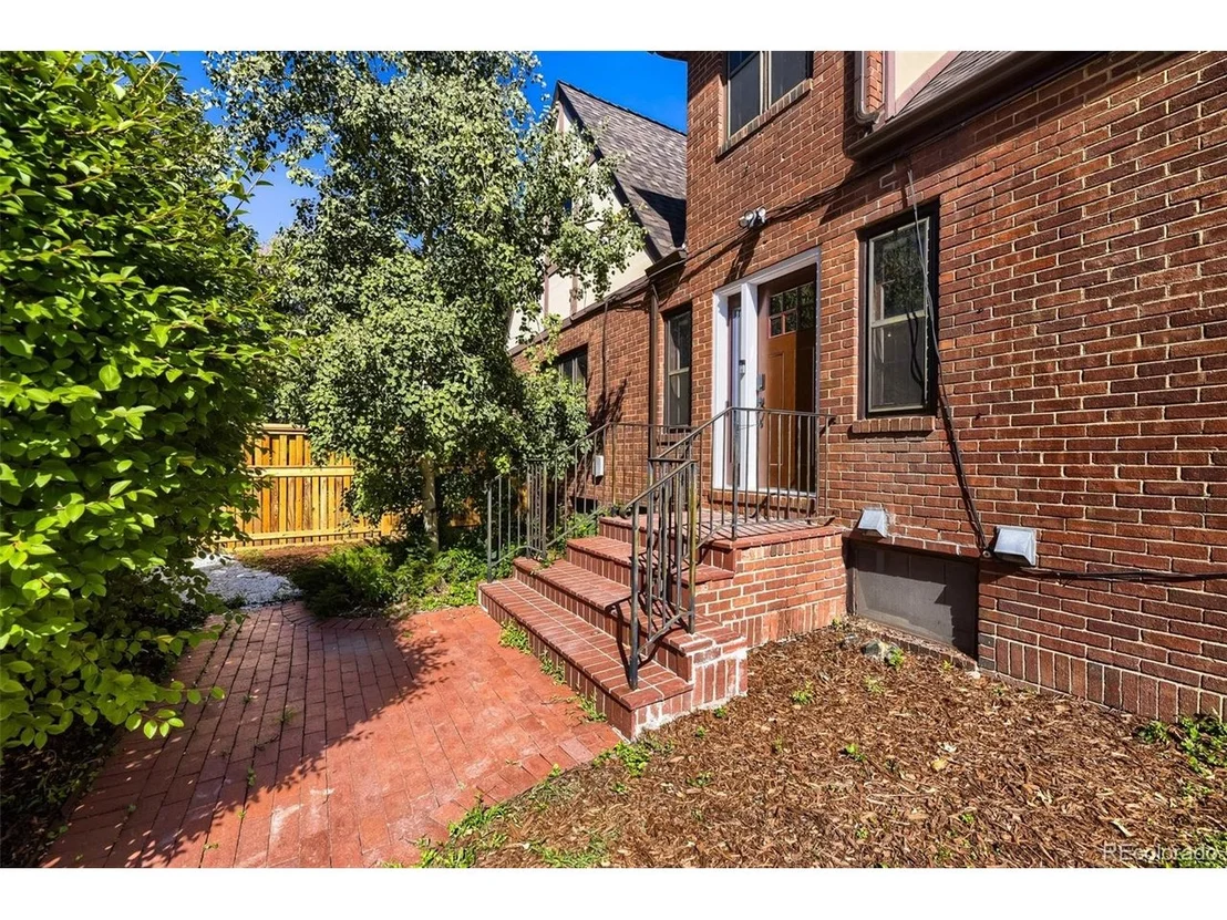 Photo of 428 Colorado Blvd