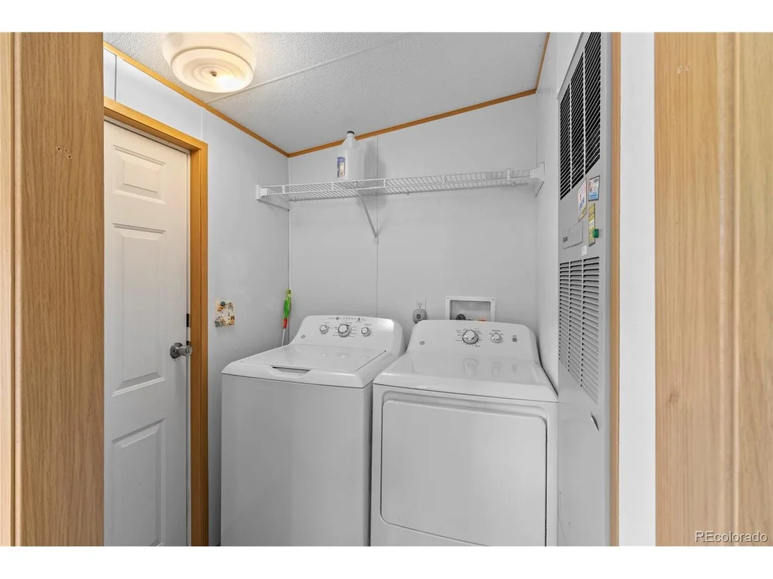 Photo of 264 W Dory Way