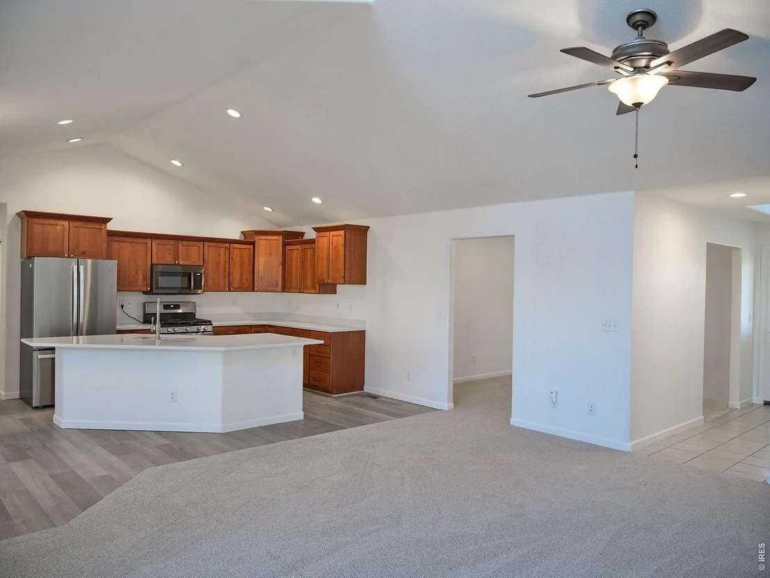 Photo of 14044 Cottonwood Cir
